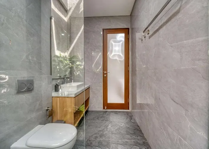 Bhumi A4 3br Sunset & Gwk Views In *
